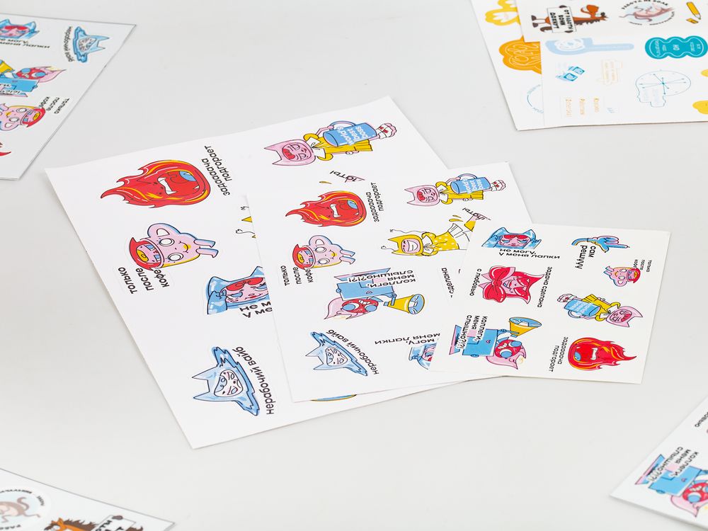 Наклейки ПВХ Sticker Pack на заказ, S