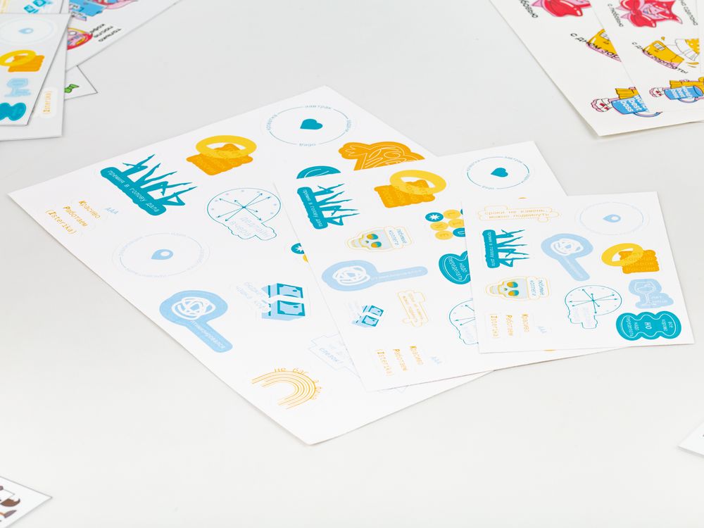 Наклейки ПВХ Sticker Pack на заказ, M