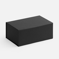 Черная (noir)